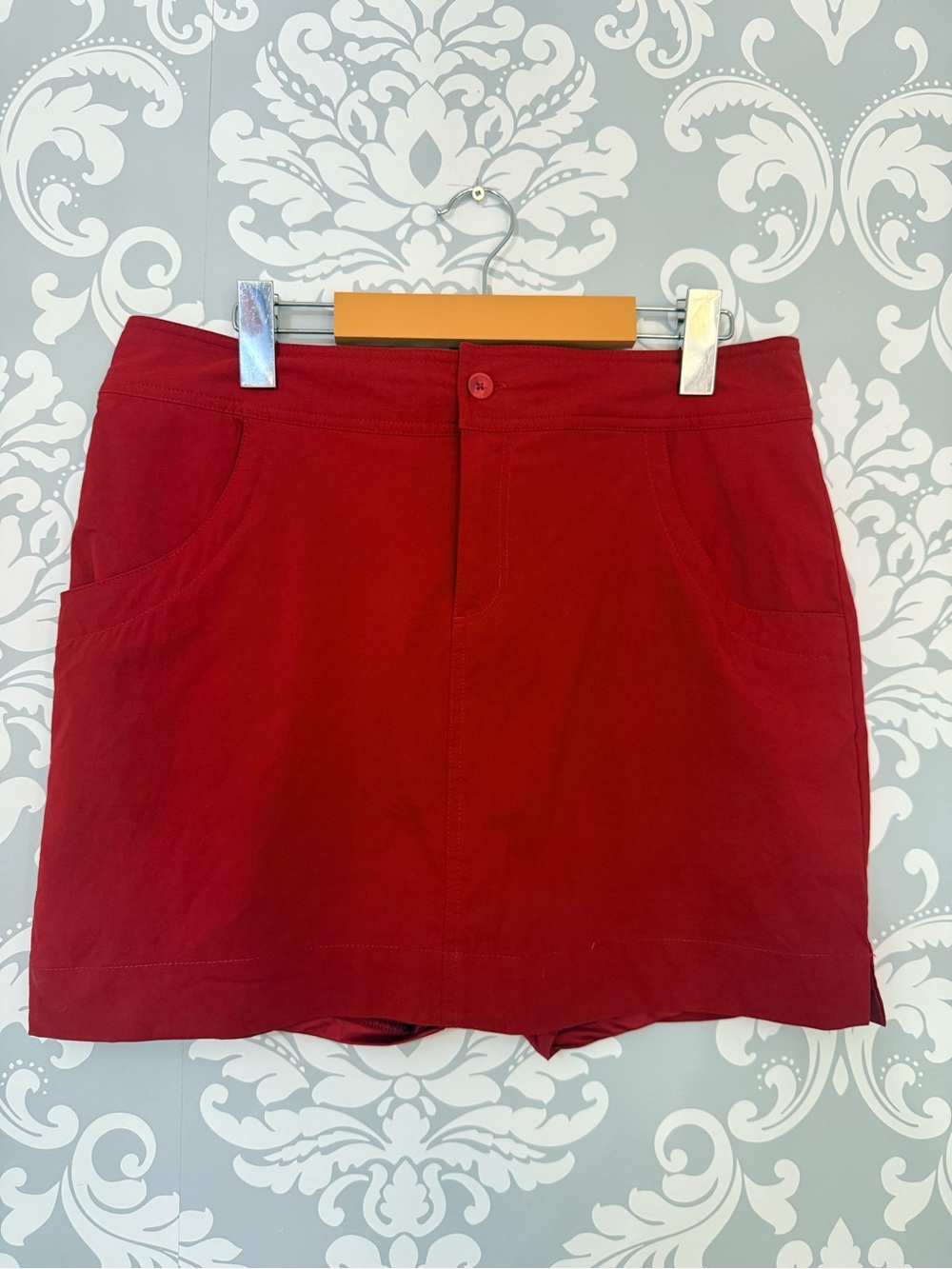 💫4/$25 • Avia Crimson Red Shorts Skort with Front Pockets